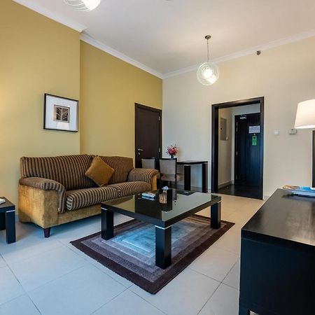 Gulf Oasis Hotel Apartments Fz Llc Dubai Bagian luar foto