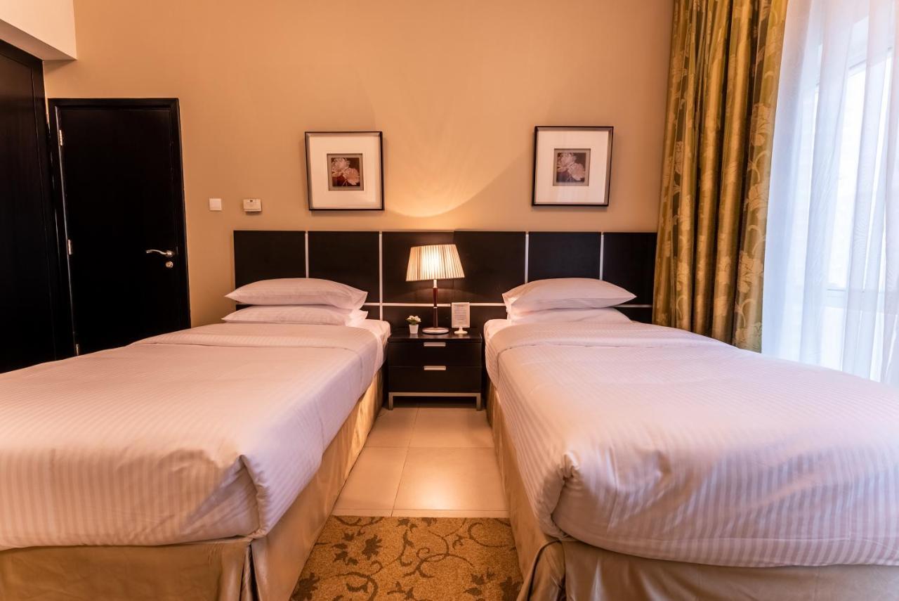 Gulf Oasis Hotel Apartments Fz Llc Dubai Bagian luar foto